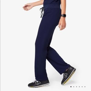 Figs Livingston pants in navy. Size small petite.